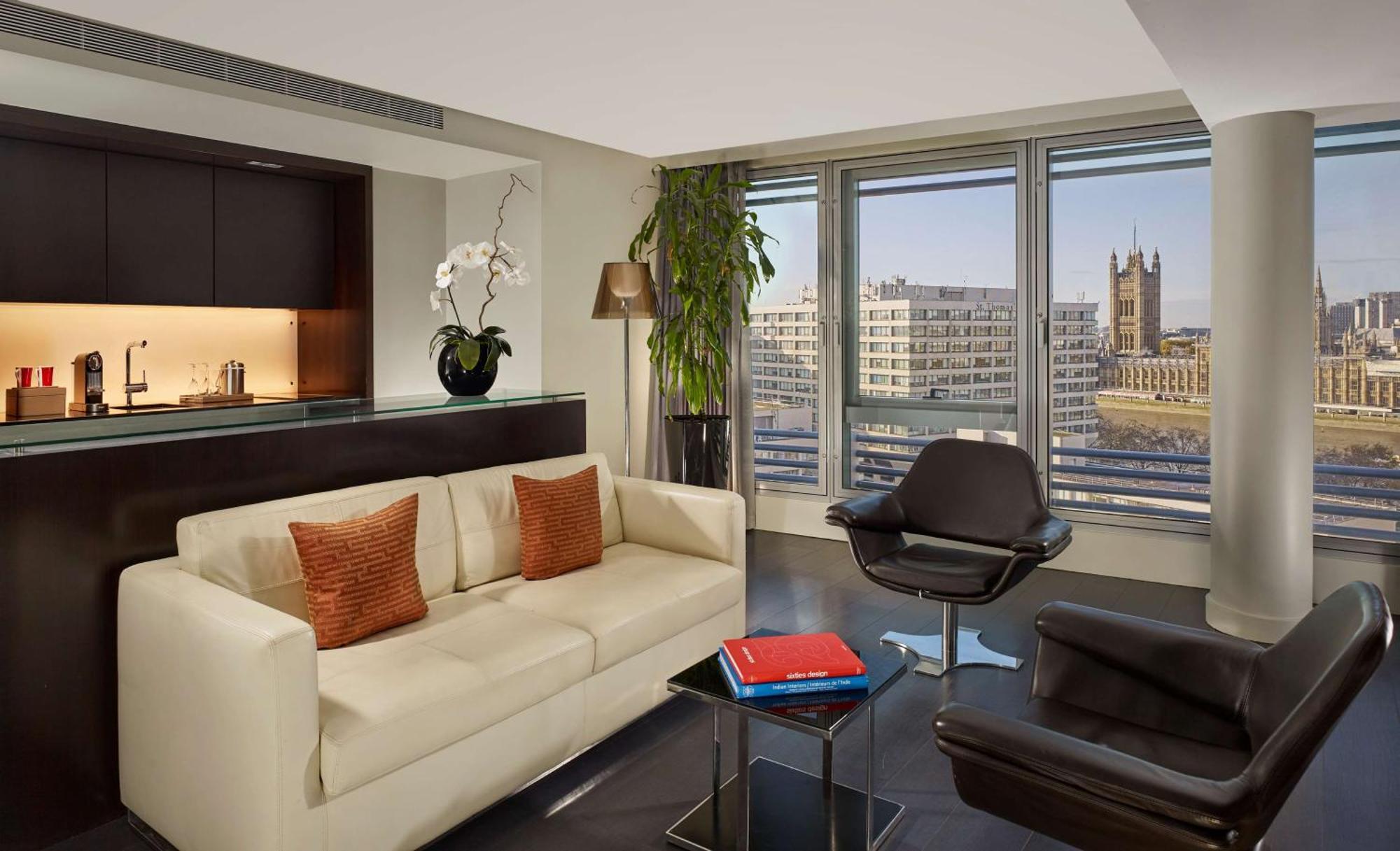 Hotel Park Plaza London Westminster Bridge Esterno foto Interior of a modern apartment in London