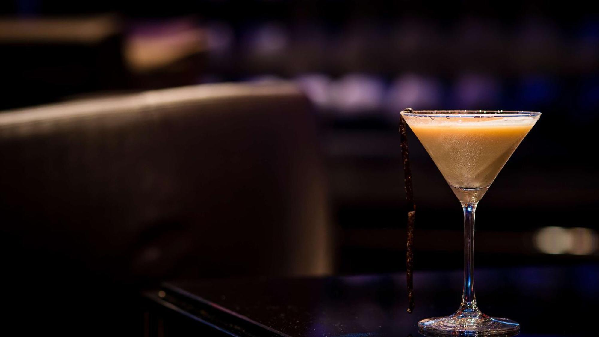 Hotel Park Plaza London Westminster Bridge Esterno foto "A martini with a twist"
